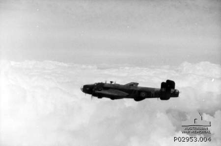 10 Squadron RAF Halifax AWM P02953.004