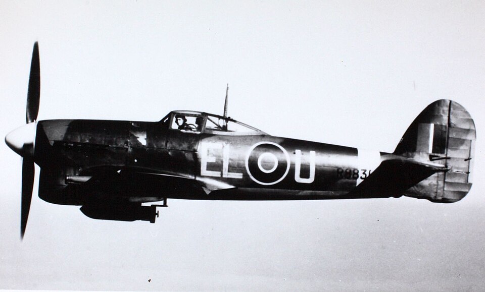 15 Hawker Typhoon R9831, EL-U (15216077124)
