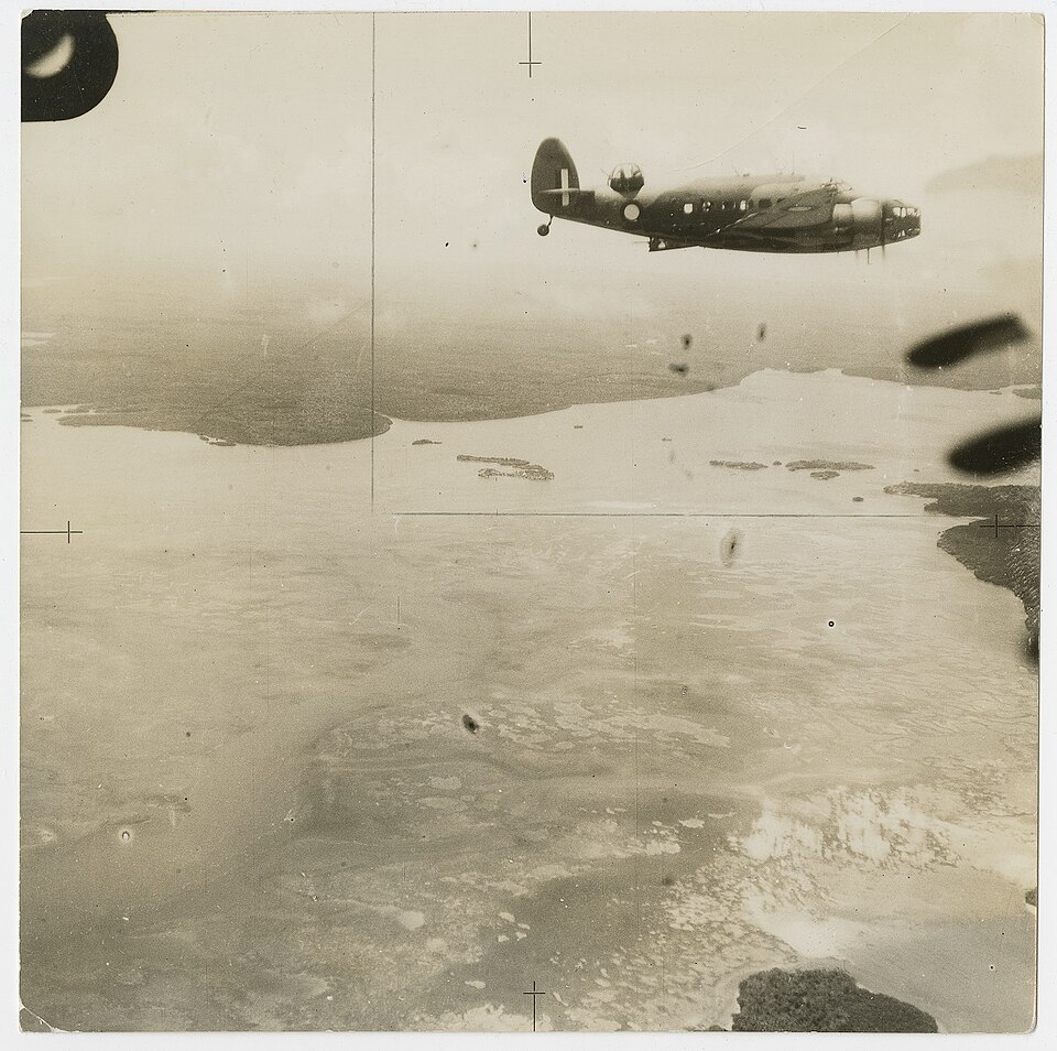 Hudsons near Timoeka, Dutch New Guinea, 1943 (27662883594)