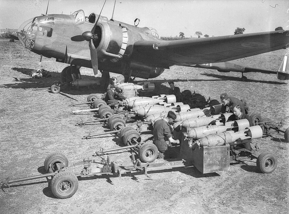 Loading bombs onto a World War II Handley Page Hampden (4821425043)
