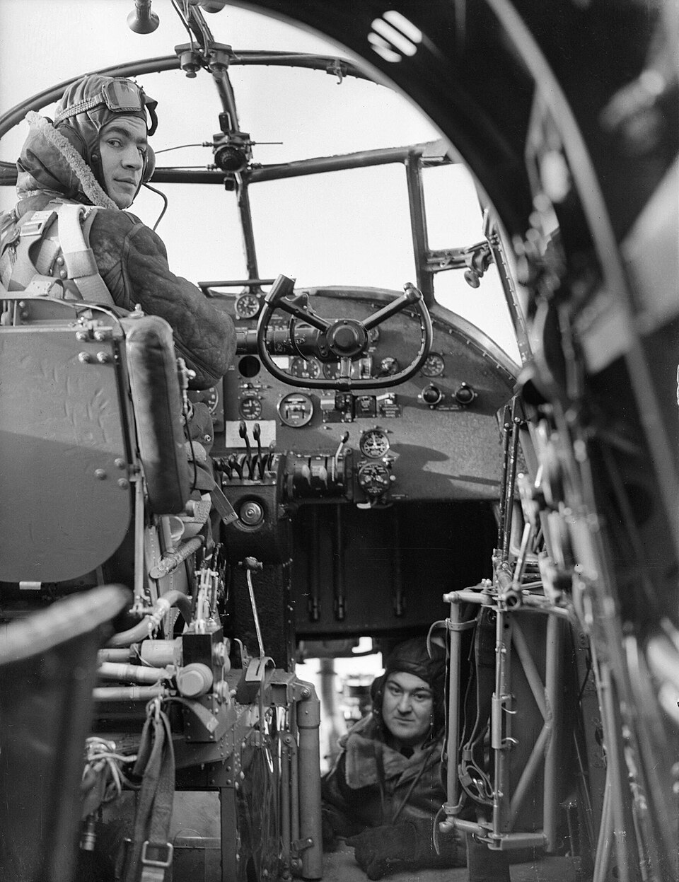 Royal Air Force Bomber Command, 1939-1941. CH3880